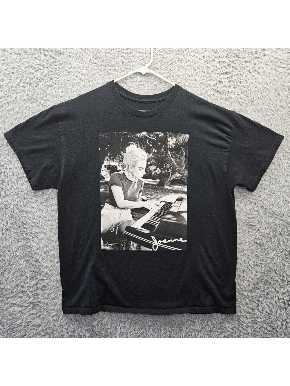 Lady Gaga T Shirt Men XL 100% Cotton Playing Piano Joanne Signature Official